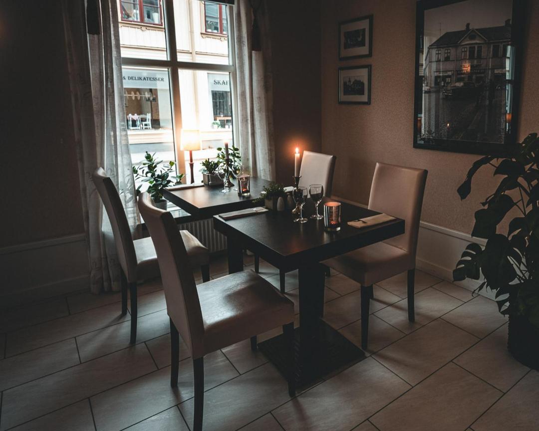 Hotell Hertig Karl Filipstad Exteriér fotografie